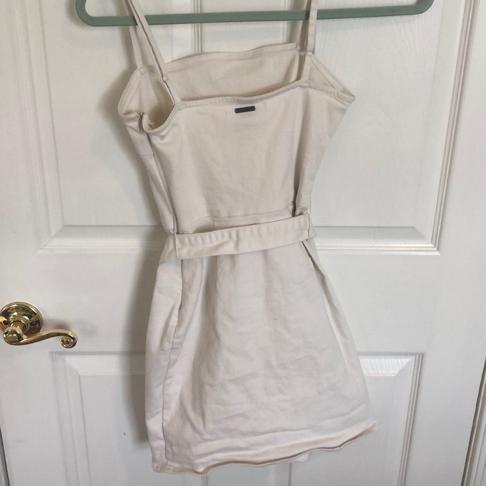 Billabong Canvas Mini Dress with Silver Belt - Picture 3 of 6